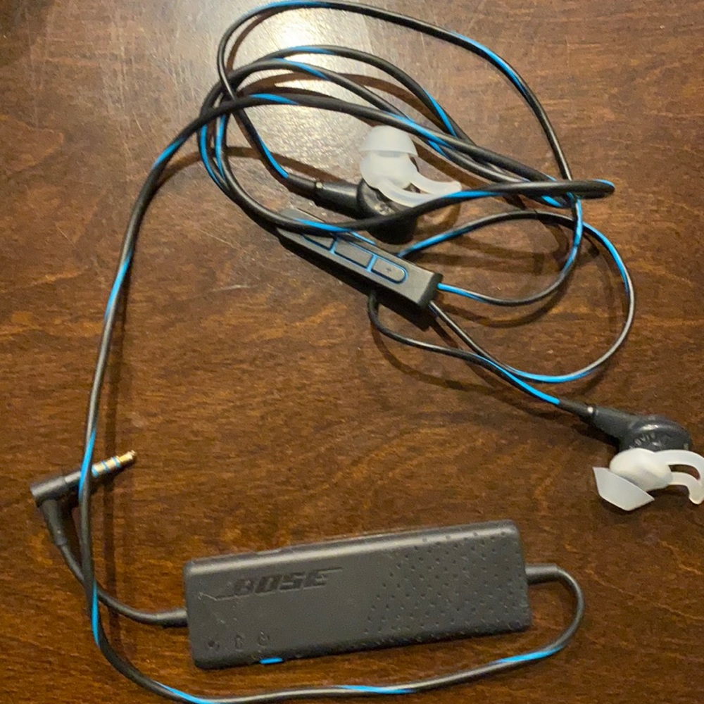 Bose Noise cancelling Headphones